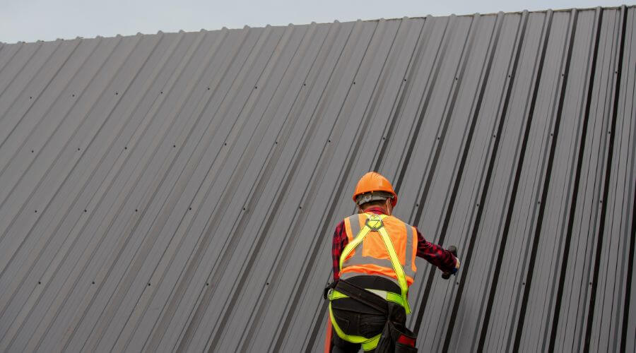 Professional metal roof installation services in Callahan, CA